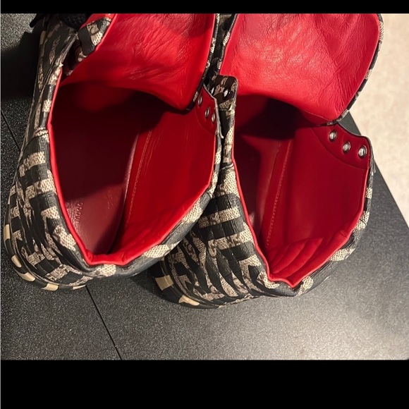 Gucci High Top Sneakers - Picture 7 of 8